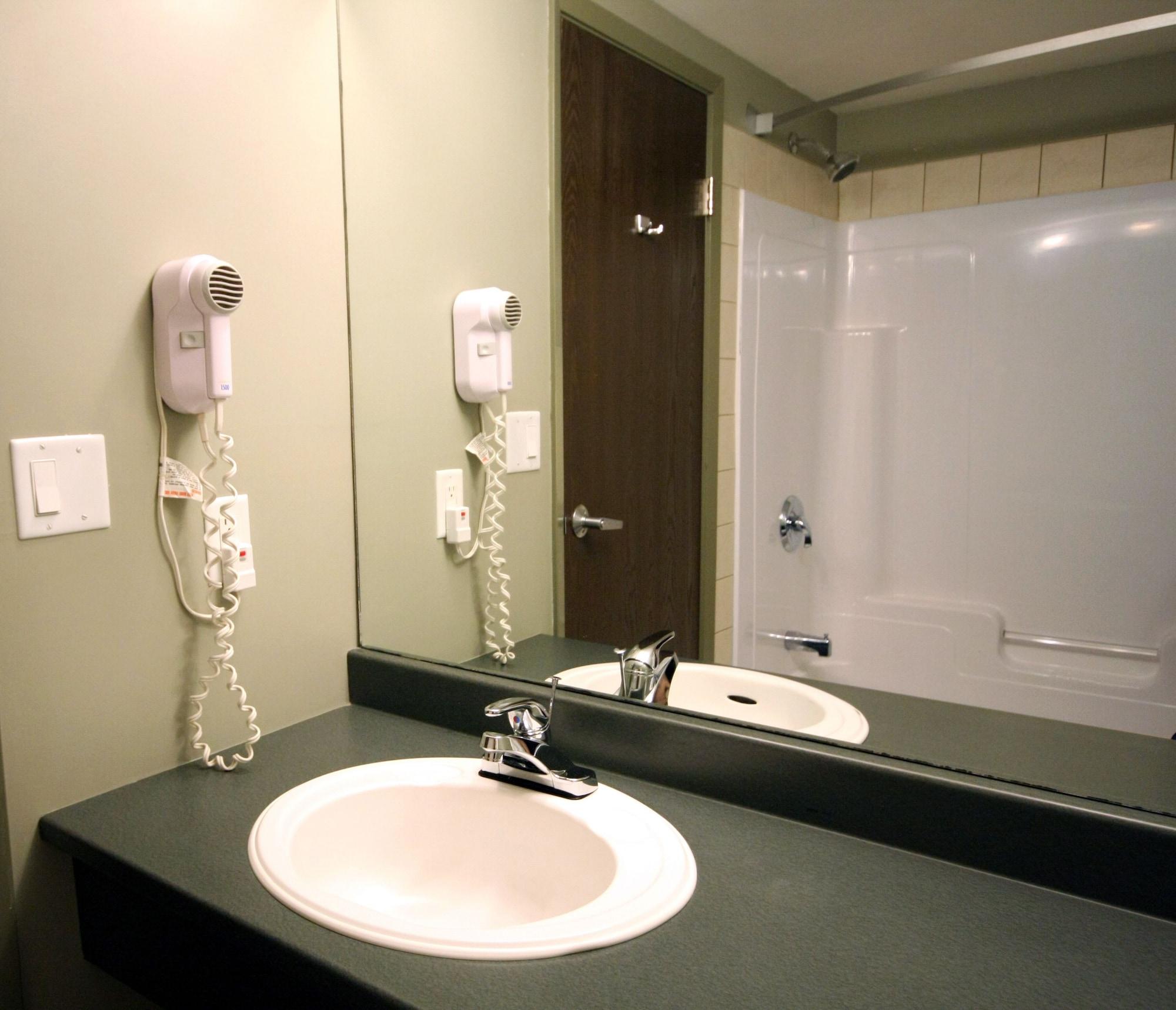 Super 8 By Wyndham Ns Hotel