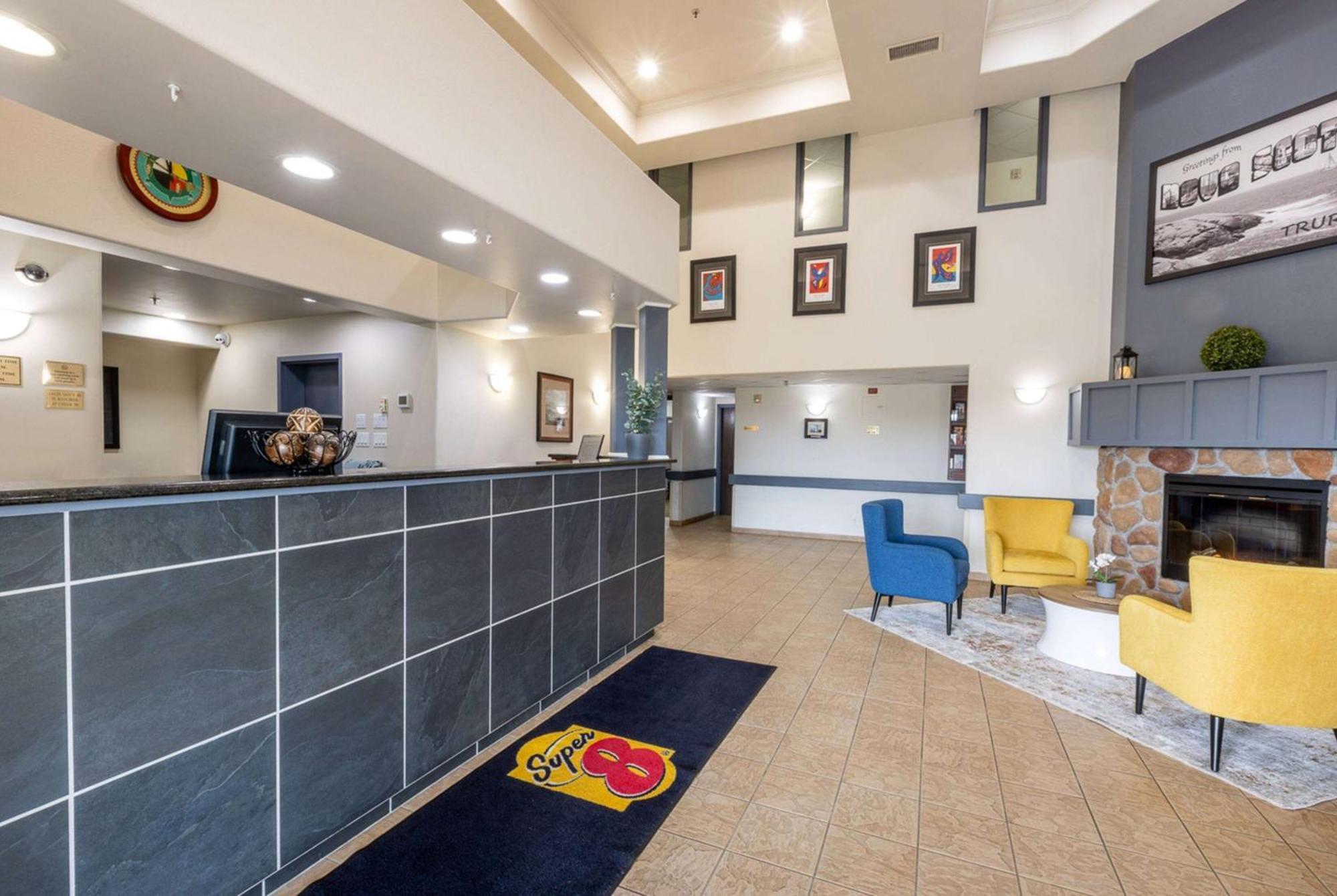 Hotel Super 8 By Wyndham Ns 2*