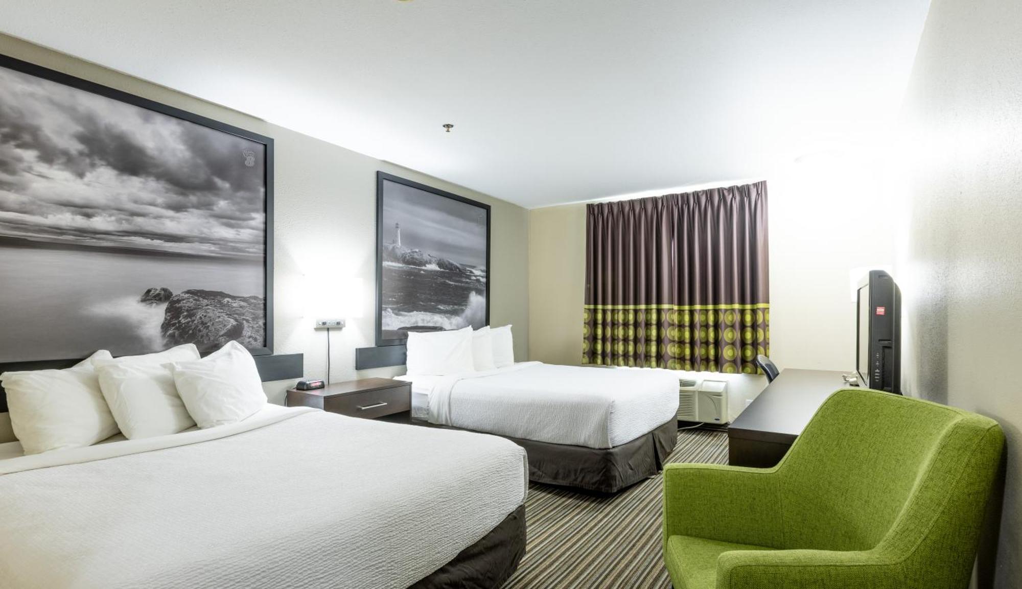 Super 8 By Wyndham Ns Hotel