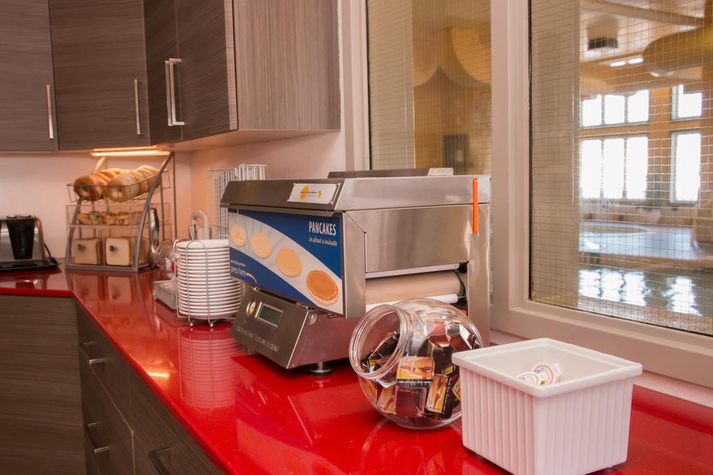 Hotel Super 8 By Wyndham Ns 2*